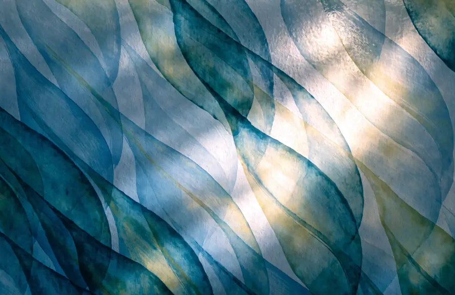 Transparente Lasur-Wand in Taubenblau und Petrol mit lasierenden Schleiern